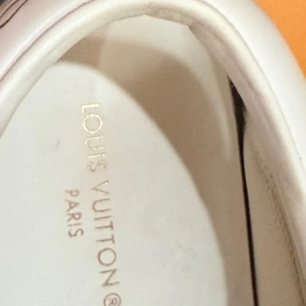 LOUIS VUITTON LV Ollie Richelieu Sneakers - Picture 9 of 10